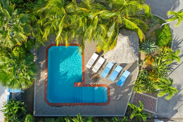 Apartment with Spacious Terrace in Vista Monta&ntilde;a