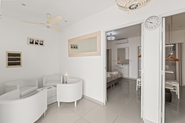 Champartments - Luxury group resort white villa on Curaçao 
