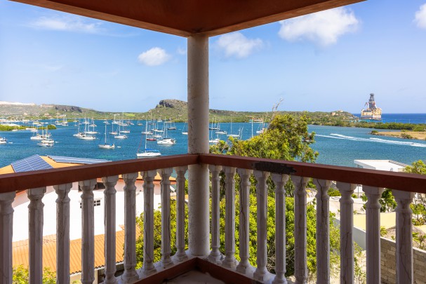 Majestic Hilltop Villa with Endless Ocean Views -  Brakkeput, Curaçao