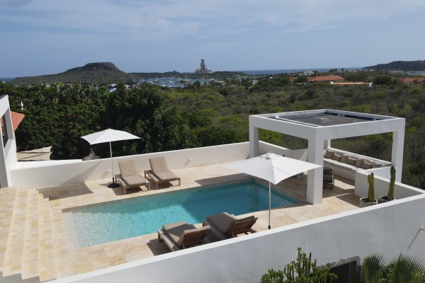 Jan Sofat – Luxury villa with panoramic sea views 