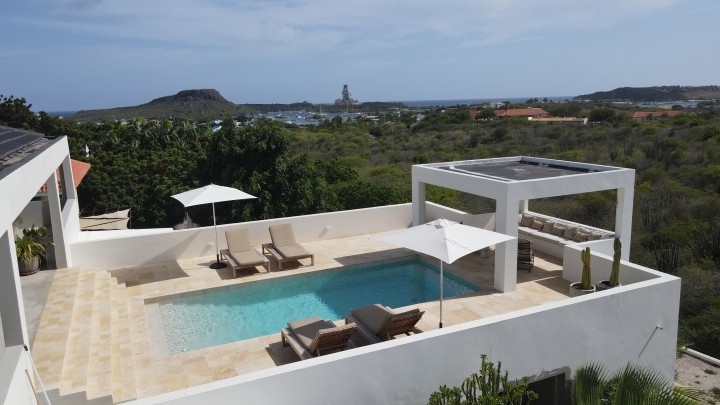 Jan Sofat – Luxe villa met panoramisch uitzicht