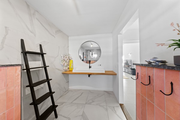 Jan Sofat - Stijlvolle 4 slaapkamer villa met zwembad & uitzicht