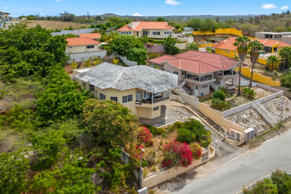 Cas Grandi – Villa in an Elevated Location