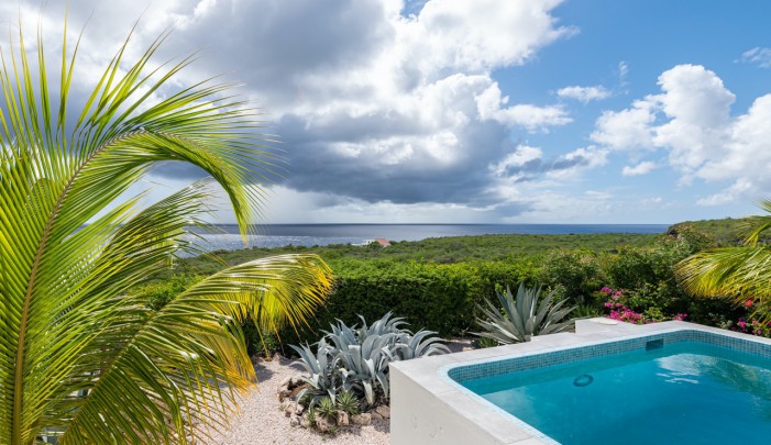Coral Estate - Detached villa with spectacular sea view