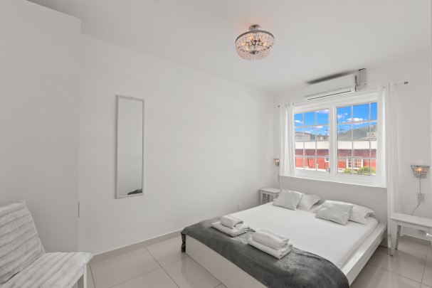 Champartments - Luxury group resort white villa on Curaçao 