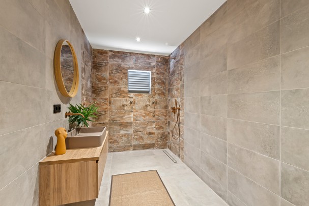 Blue Bay &ndash; Fraai gerenoveerde villa met zwembad aan golfbaan  