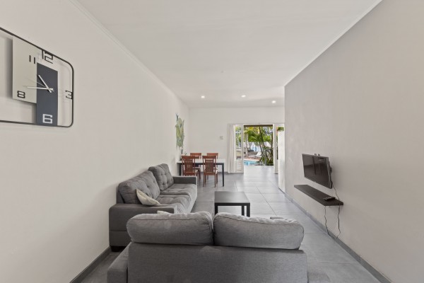 Mahaai - Appartementencomplex met Zwembad en Huurinkomsten