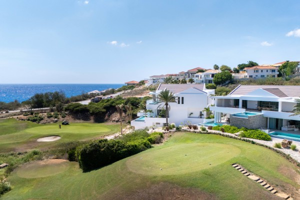 THE CAPE 6 – Luxury Apartment with Sea & Golf Course View 