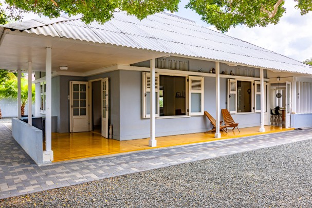 Charmante 3-Slaapkamer Villa te Huur in Rustig Emmastad