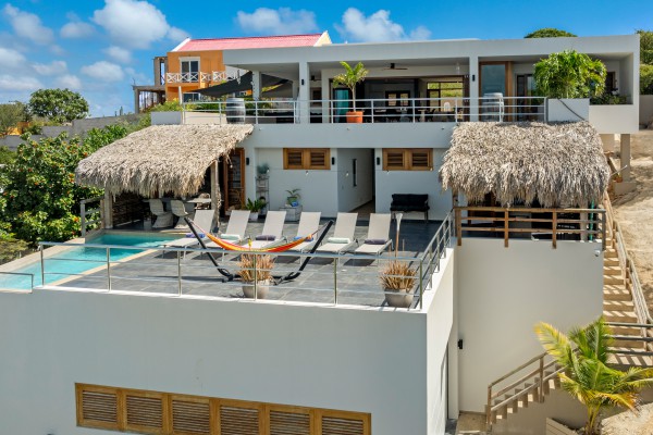 Cas Abao – Modern 5-Bedroom Oceanview Villa