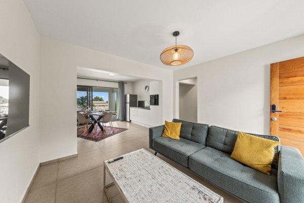 Vista Papaya Suites – Turnkey Multi-Unit Property in Westpunt