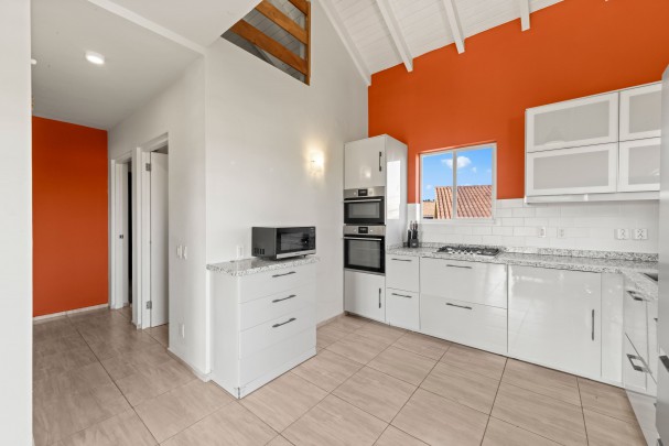 Apartment with Spacious Terrace in Vista Monta&ntilde;a