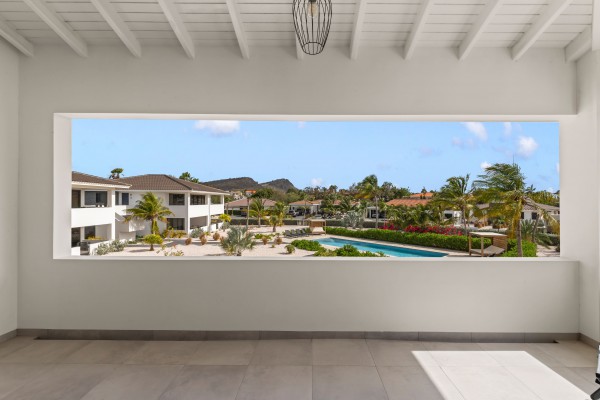 Blue Bay | Move-in ready new-build apartment with garden and pool view