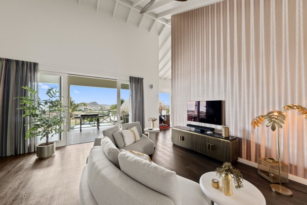 Blue Bay – Exclusive villa met adembenemend uitzicht  