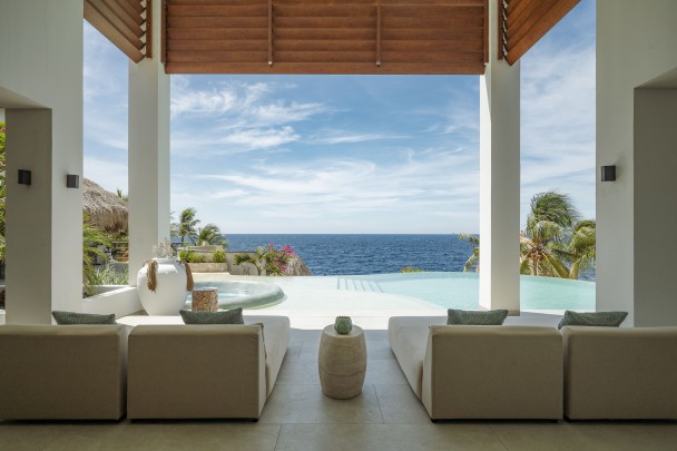 Blue Bay BQ9 - De meest exclusieve oceanfront villa van Curaçao