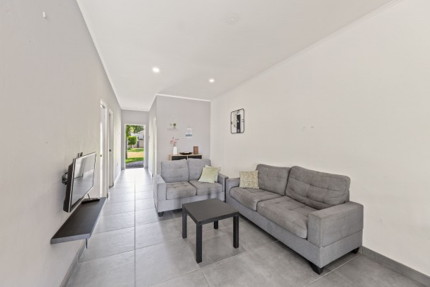 Mahaai - Apartment Complex with Pool and Rental Income