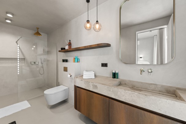 Blue Bay &ndash; Spectaculaire klif villa op exclusieve B-sectie   