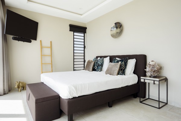 Blue Bay BQ9 - Most Exclusive Oceanfront Villa in Curaçao