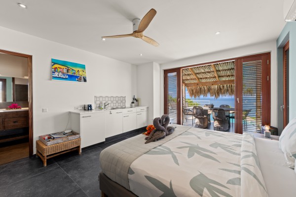 Cas Abao – Modern 5-Bedroom Oceanview Villa