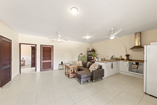 Blue Bay &ndash; Grote villa met twee ruime appartementen