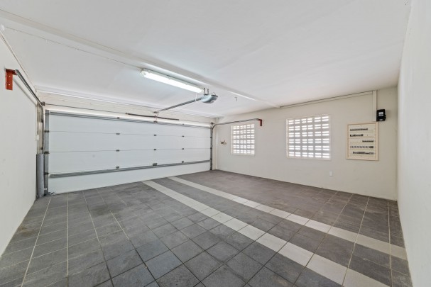 Cas Grandi &ndash; Spacious fixer-upper with apartment in a quiet location