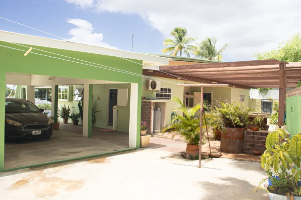Charmant 3-Slaapkamer Huis met Tuin & Gastenappartement – Cerito