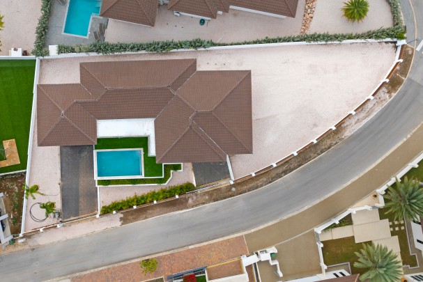 Blue Bay - Luxueze nieuwbouwwoning met 4 slaapkamers en zwembad