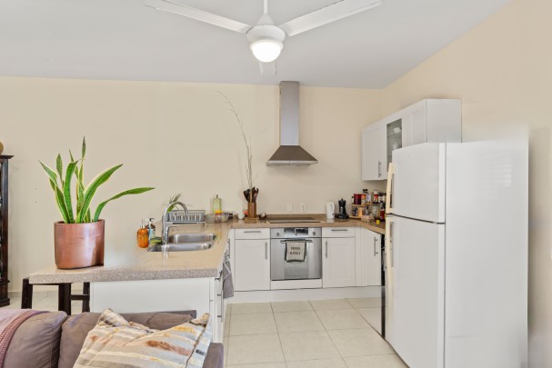 Blue Bay &ndash; Grote villa met twee ruime appartementen