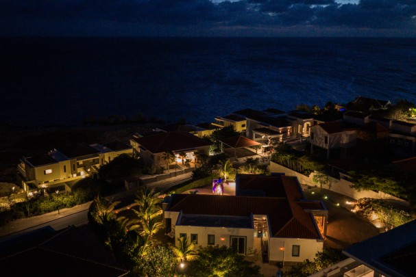 Blue Bay BT 06 &ndash; &lsquo;Fifty shades of Blue&rsquo; Luxury Oceanview Villa
