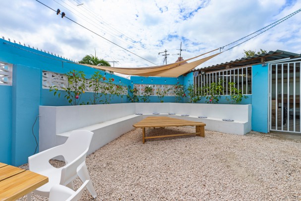 Fully operational student housing complex with 30 rooms for sale