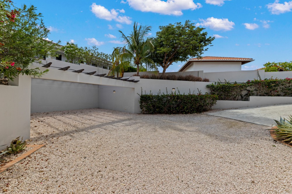 Blue Bay BD61 - Spacious Villa with Guest Apartment photo 35