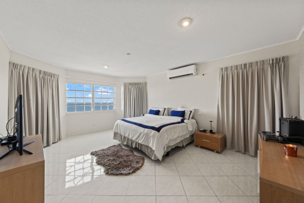 Blue Bay Resort - Caribbean Luxury Villa with 7 Bedrooms and Sea Views