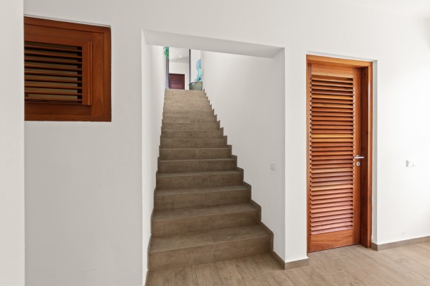 Cas Abao – Moderne 5-Slaapkamer Villa met Zeezicht