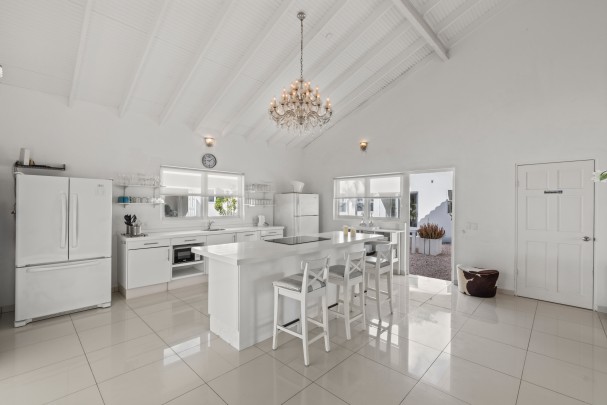 Champartments - Luxury group resort white villa on Curaçao 