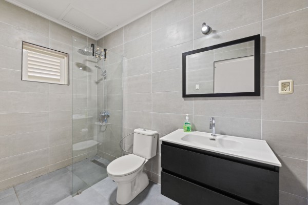 Mahaai - Appartementencomplex met Zwembad en Huurinkomsten