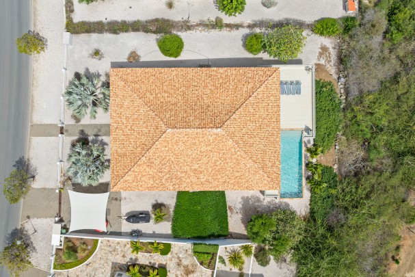 Blue Bay BO 4 &ndash; Elegant villa with unique views over the golf course