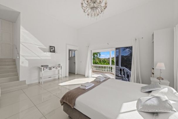 Champartments - Luxury group resort white villa on Curaçao 
