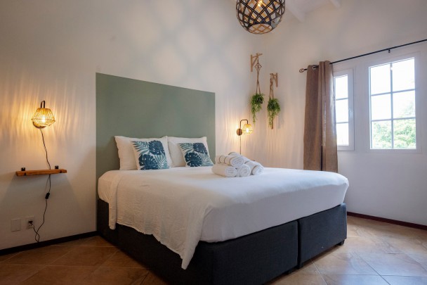 Jan Thiel Penthouse - Luxury Penthouse with Views of Spanish Water