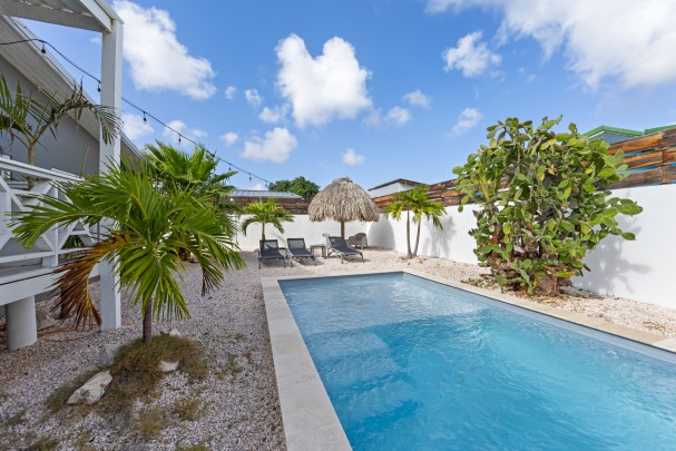 Brakkeput - Comfort, space, and a stunning view with a swimming pool
