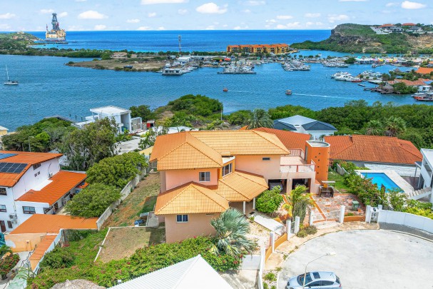 Majestic Hilltop Villa with Endless Ocean Views -  Brakkeput, Curaçao