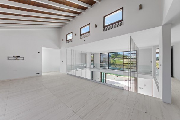 Luxury Villa with Pool & Golf View in Blue Bay Curaçao