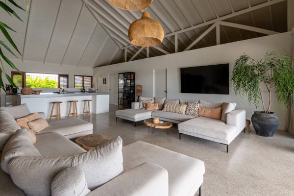 Jan Sofat – Luxury villa with panoramic sea views 