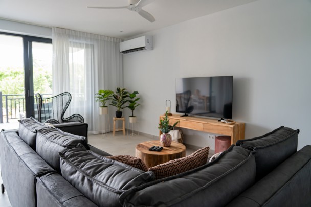 The Breeze – Beautiful 2-bedroom apartment perfect for vacation rental