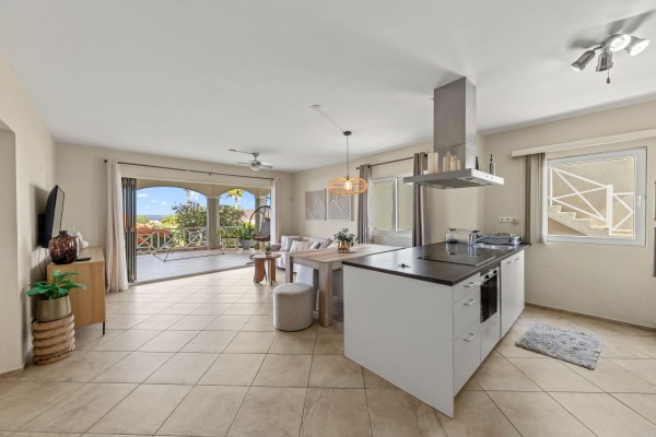 Blue Bay – Spacious Apartment with Sea View in Residence Le Bleu