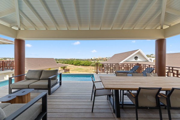 Newly built 4-bedroom villa with great ROI on golf resort