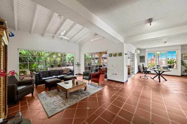 Ruime twee-onder-een-kapwoning in Villas del Sol