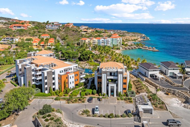 Blue Bay The Shore Luxurious 2 bedroom apartment directly on the beach