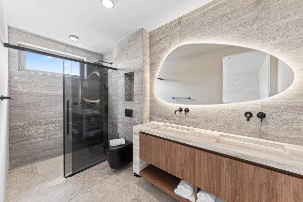 Blue Bay - Moderne Luxe Villa aan Golfbaan voor vakantieverhuur