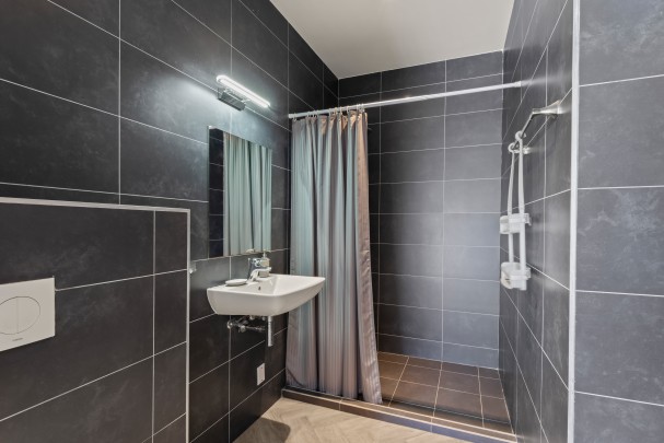 Blue Bay – Spacious Villa with Ocean View, Pool & 2 Apartments