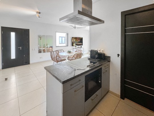 Blue Bay – Greenview Apartment with Excellent Rental Potential